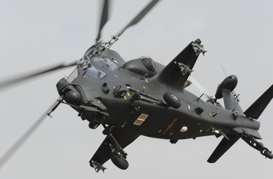 “中國利劍”橫空出世 武直-10武裝直升機(jī)與信息系統(tǒng)集成的力量交響